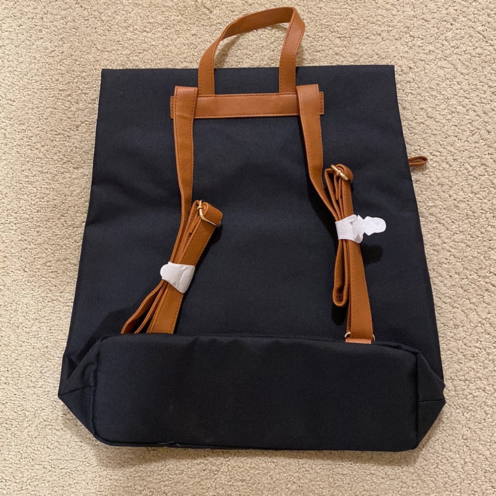 DSW Backpack - never used - Picture 2 of 6